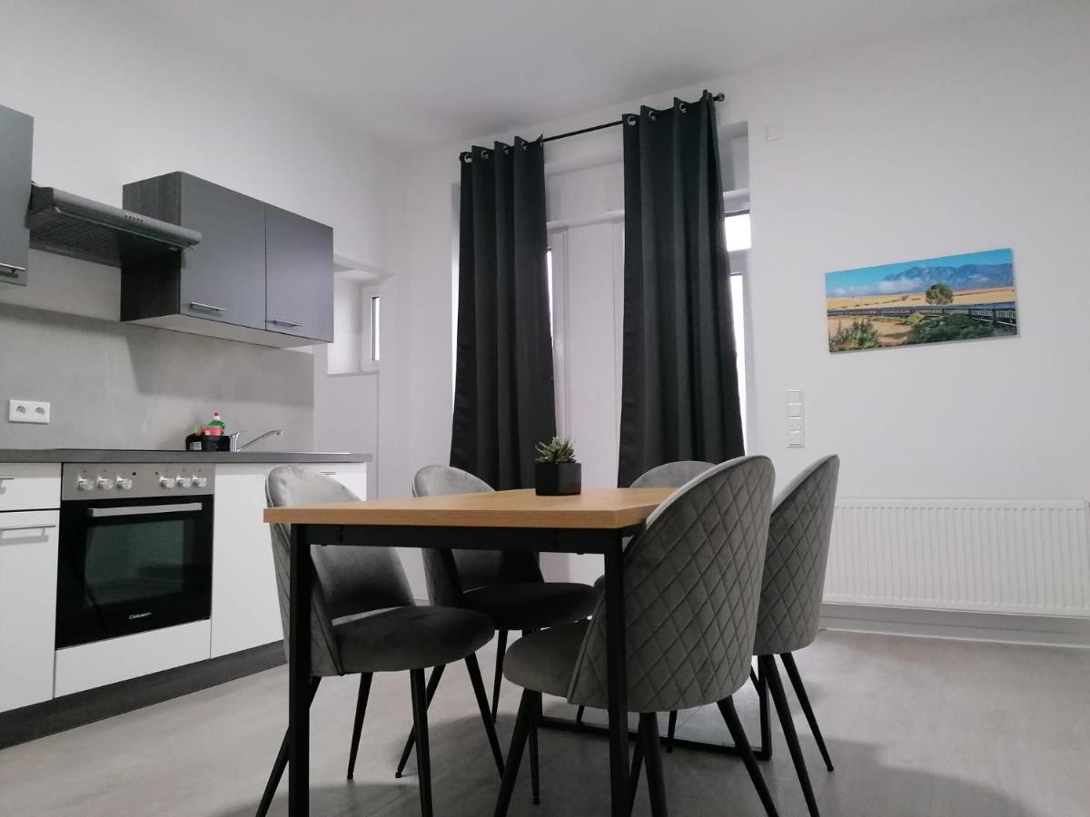 Estrella24 Living Rooms Singapur Херне Экстерьер фото